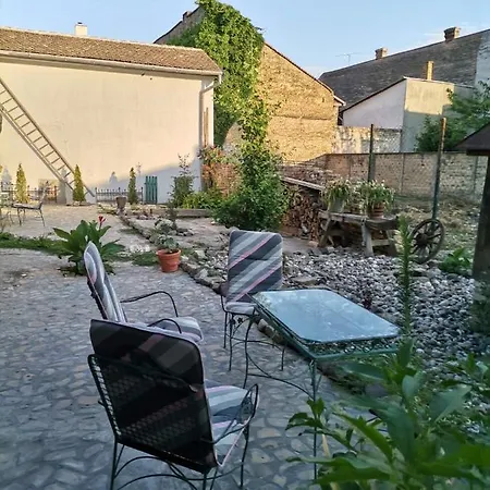 Somborski Salas - Strogi Centar *