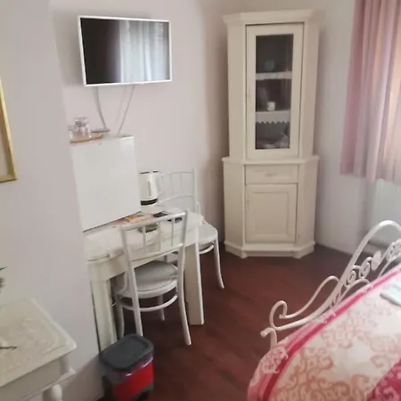Somborski Salas - Strogi Centar Apartment *
