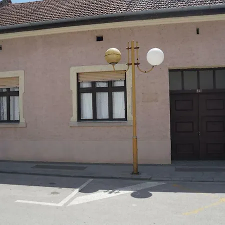 Appartement Somborski Salas - Strogi Centar Sombor