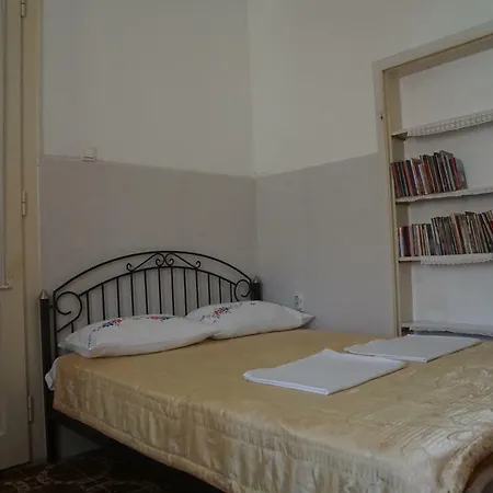 Somborski Salas - Strogi Centar Apartment