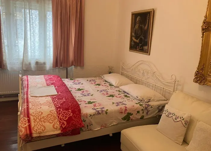 Somborski Salas - Strogi Centar Lejlighed