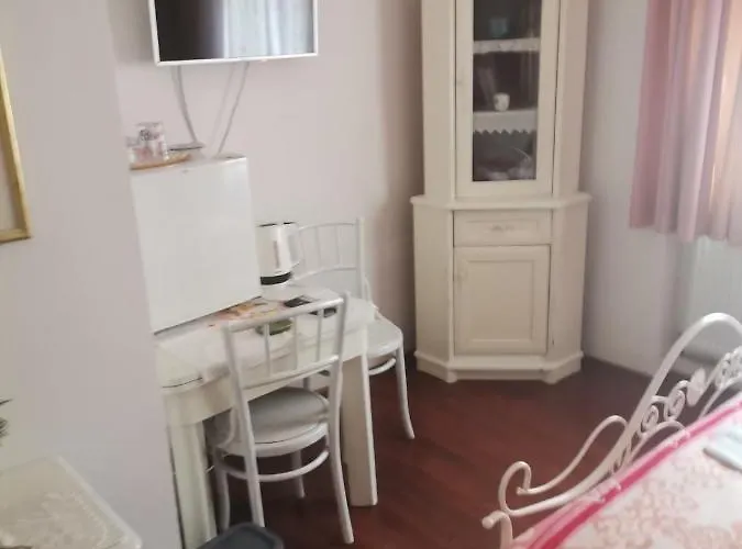 Somborski Salas - Strogi Centar Lejlighed *