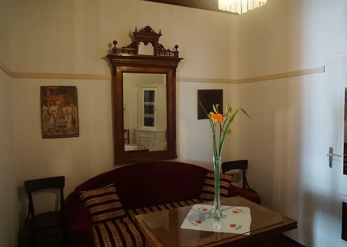 Somborski Salas - Strogi Centar Lejlighed *