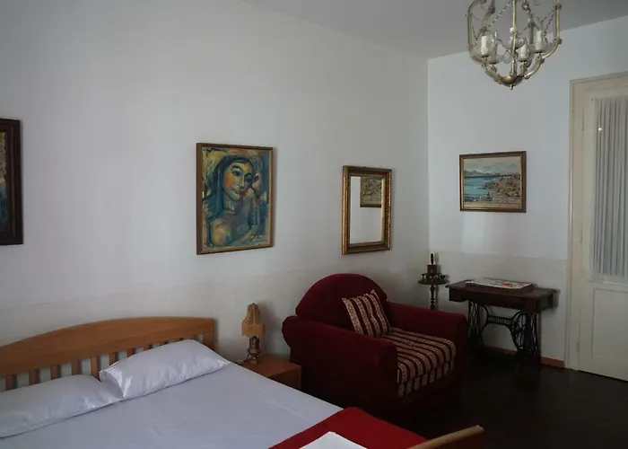 Somborski Salas - Strogi Centar