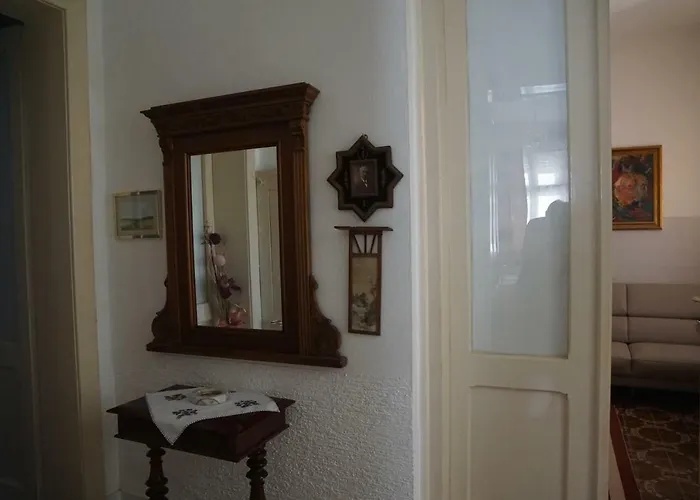 Lejlighed Somborski Salas - Strogi Centar